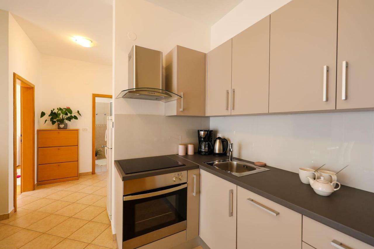 ביוגראד נה מורו Apartments Tony מראה חיצוני תמונה