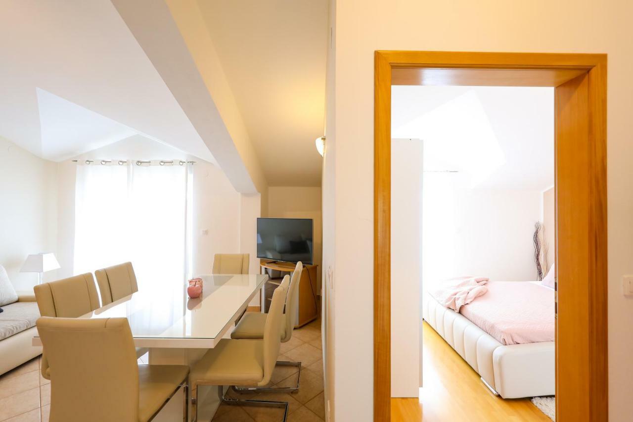 ביוגראד נה מורו Apartments Tony מראה חיצוני תמונה